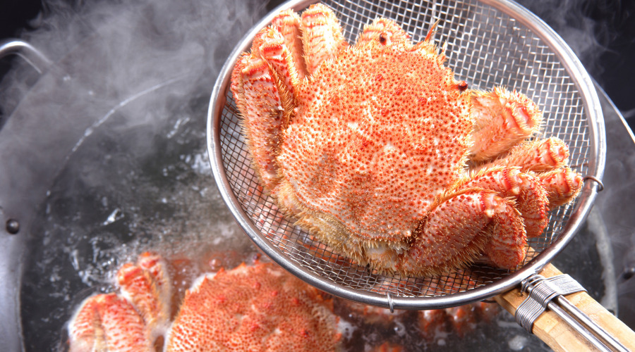 毛ガニを浜ゆで